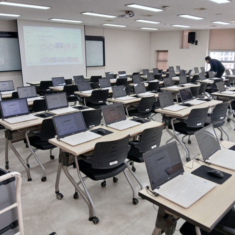 AI로 바뀌는 사무기기 물류·재고관리, 필요한 장비를 필요한 때 움직인다